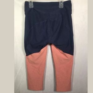 Outdoor Voices try-tone cropped leggings size S